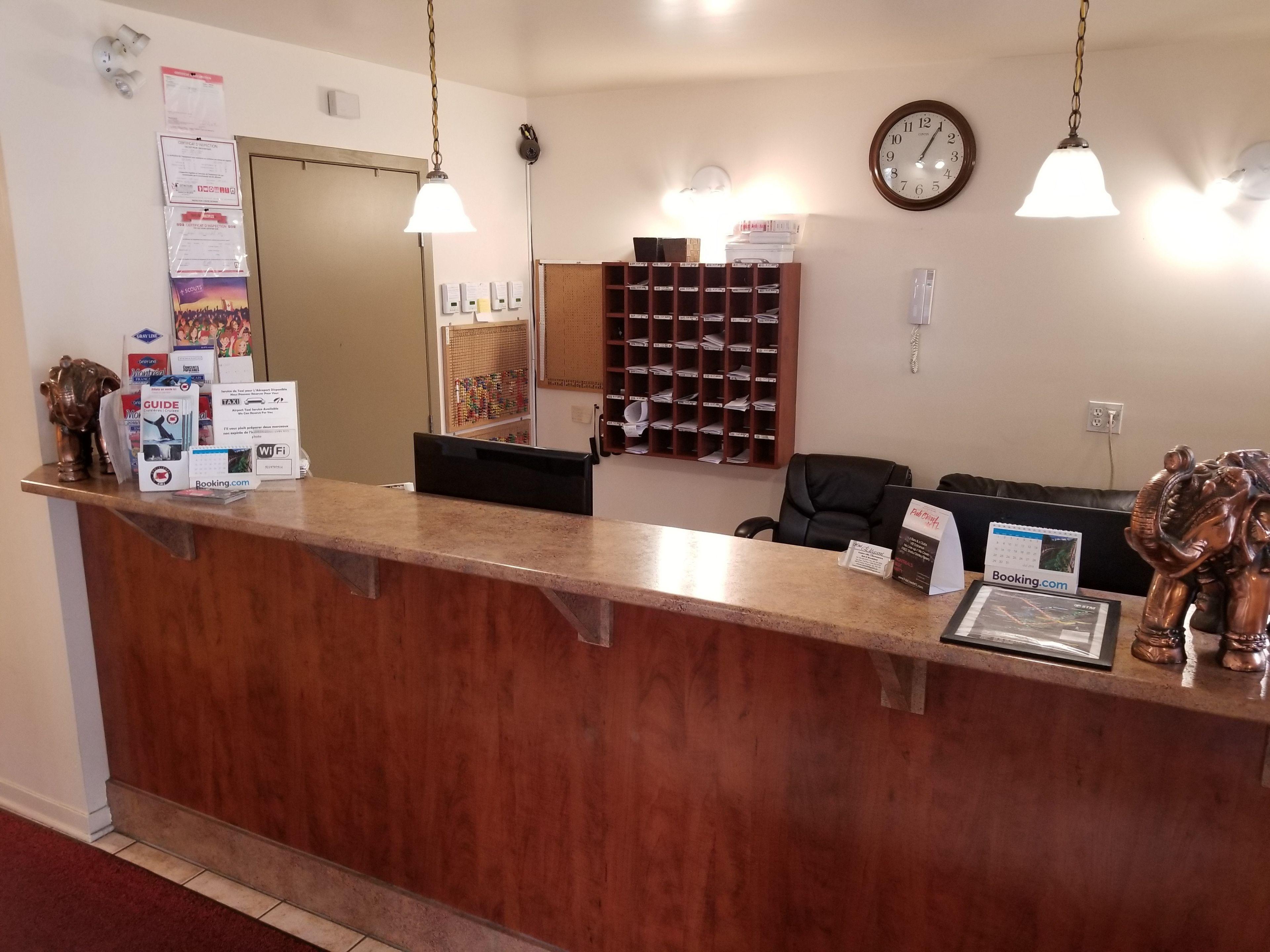 Econo Lodge — Photos 1